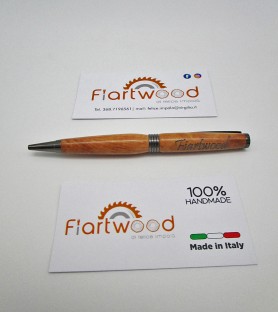 Customizable pen with name
