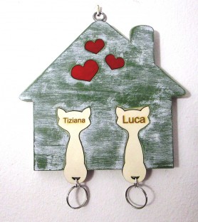 Wooden kittens house key...